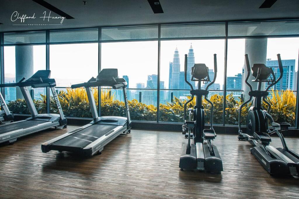 The Colony By Infinitum Best Pool View Klcc Trx Merdeka 118 Kl Tower Kuala Lumpur Esterno foto
